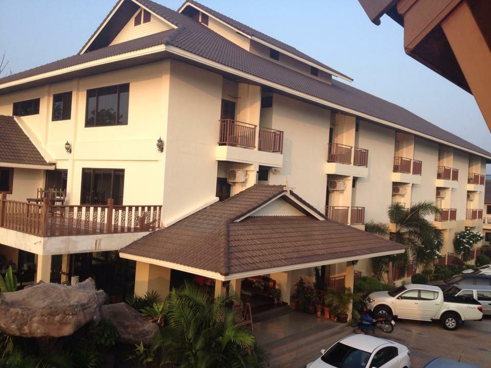 Huaymuang Apartment 우본라차타니 외부 사진